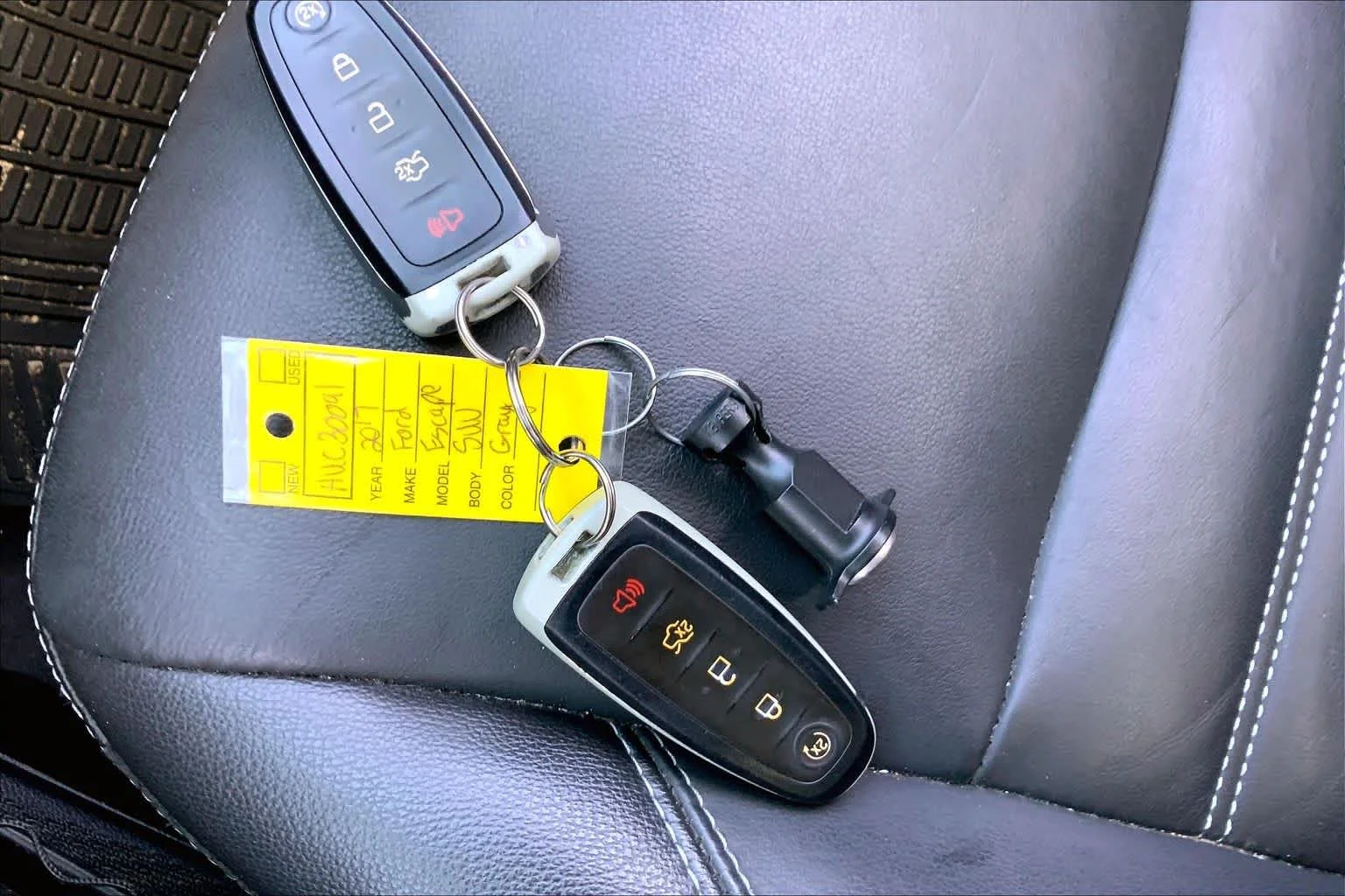 Used 2017 Magnetic Metallic Ford Titanium image 15