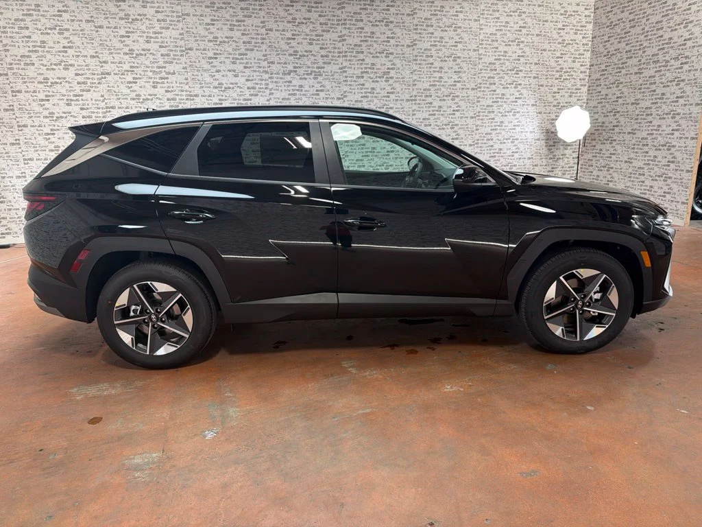 New 2026 Ash Black Hyundai SEL image 8