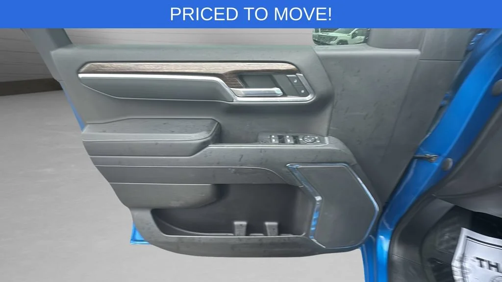 Used 2023 Dynamic Blue Metallic GMC Elevation image 21