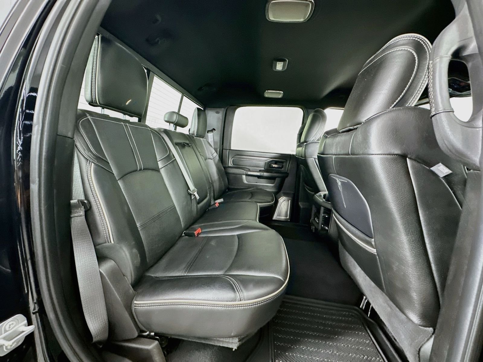 Used 2019 Diamond Black Crystal Pearlcoat Ram Limited image 27