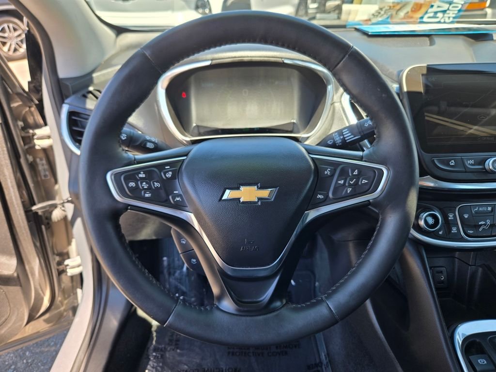 Used 2017 Gray Chevrolet Premier image 20