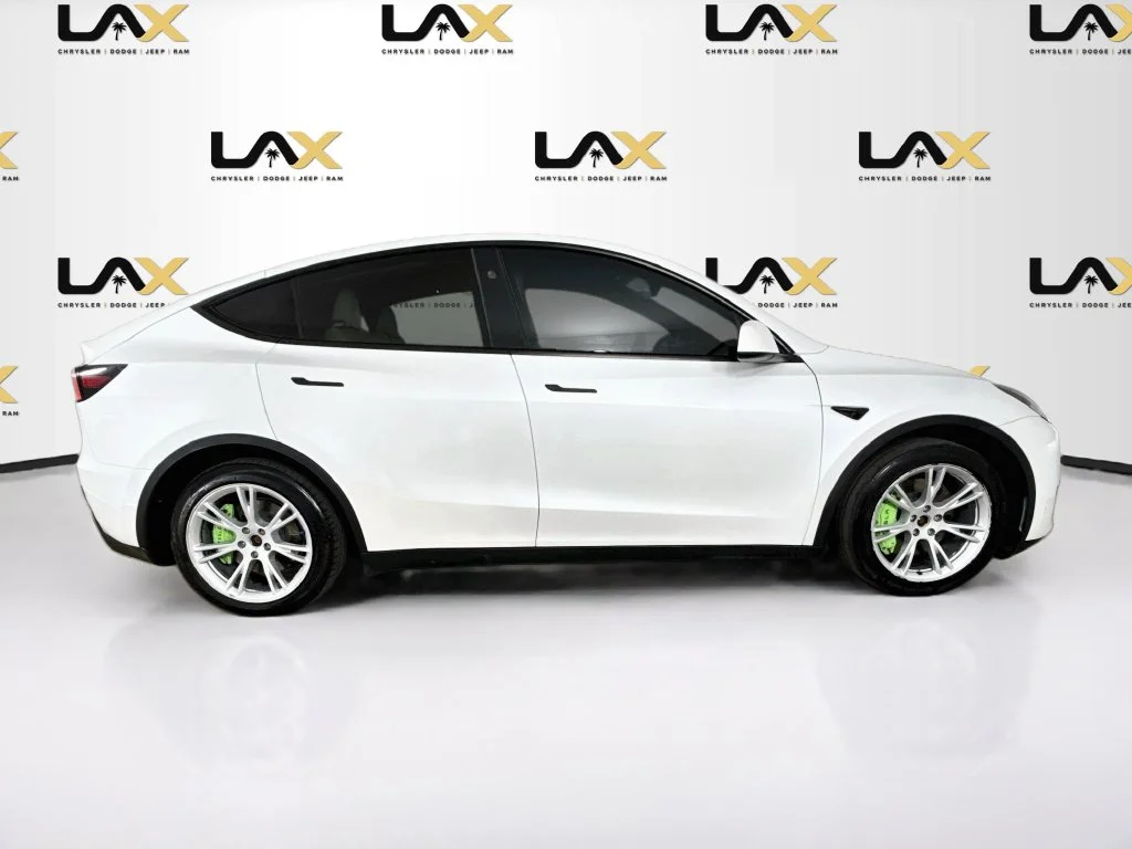 Used 2023 White Tesla Long Range image 8