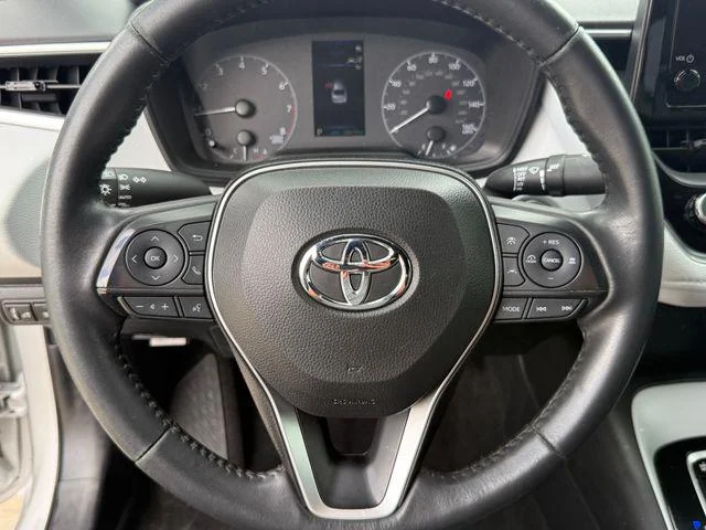 Certified Used 2024 CLASSIC SILVER METALLIC Toyota SE image 15