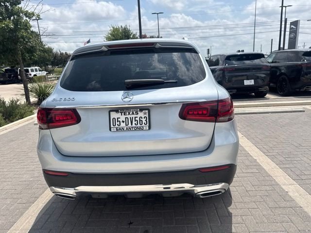 Used 2022 Silver Mercedes-Benz GLC 300 image 7
