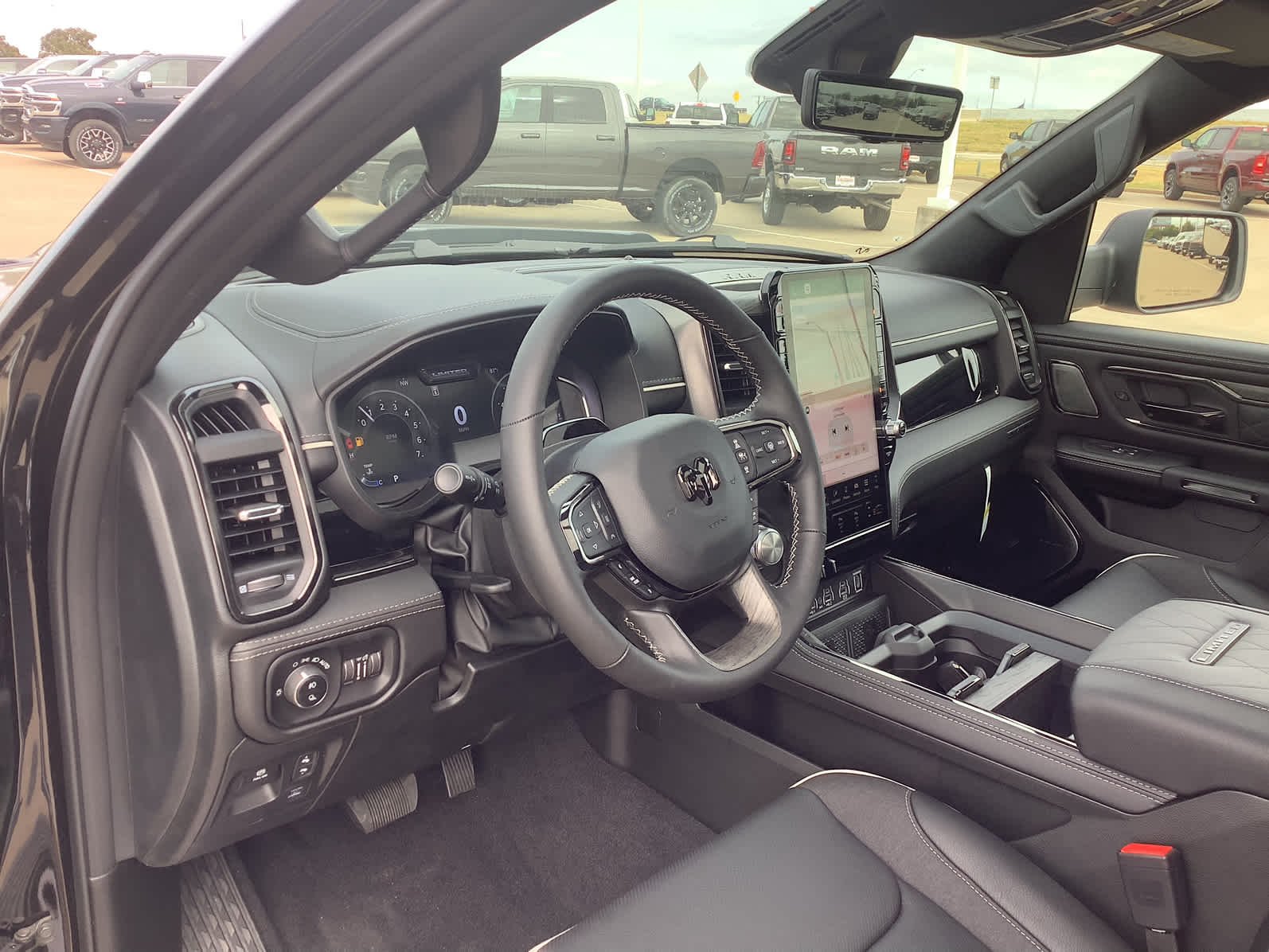 2026 RAM 1500 Limited - Photo 15