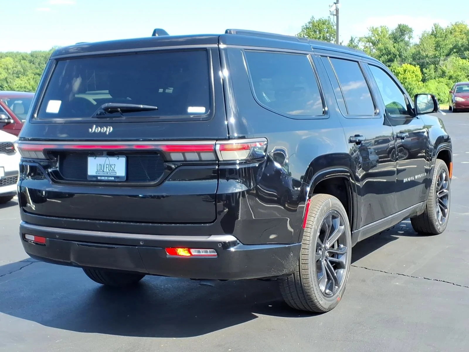 New 2026 High Gloss Black Exterior Paint Jeep Summit Obsidian image 18