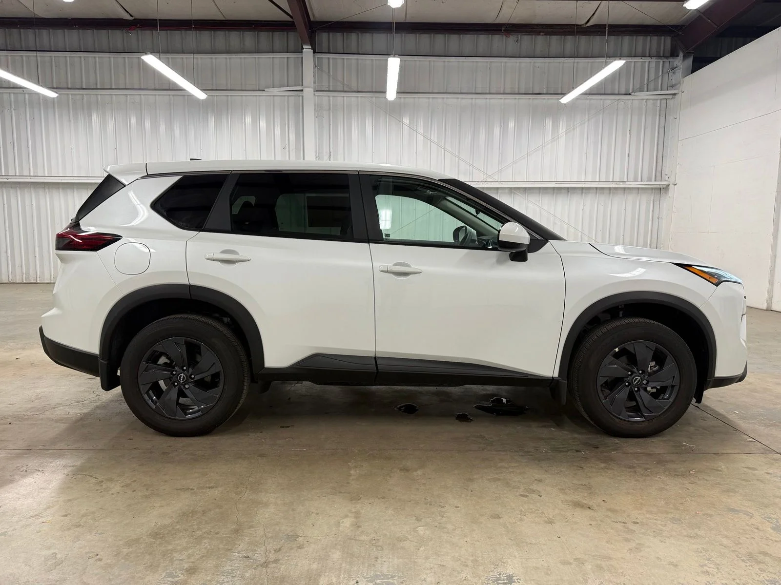 Used 2026 White Nissan SV image 5