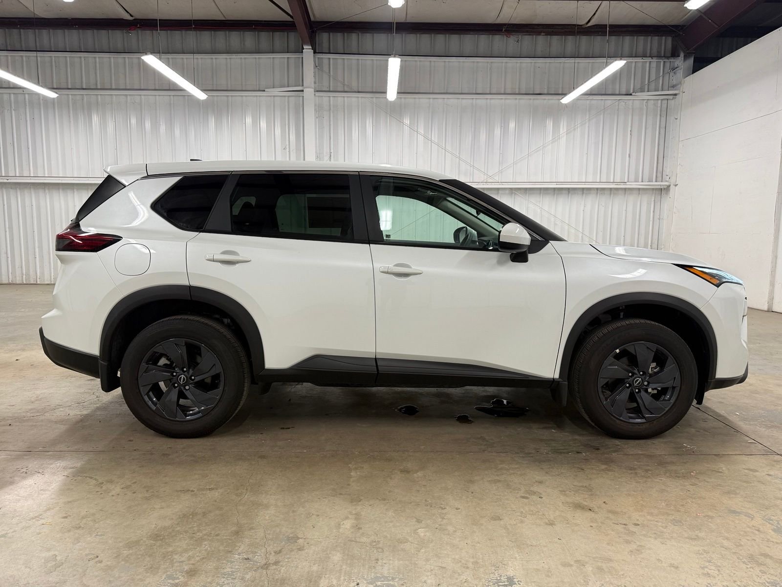 Used 2026 White Nissan SV image 5