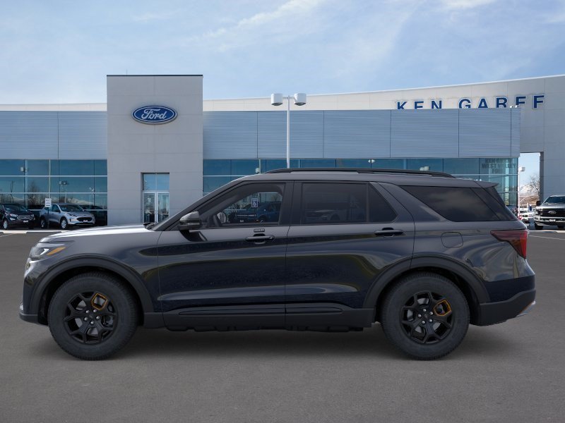 New 2026 Agate Black Metallic Ford Tremor image 3