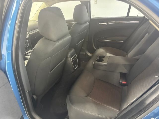 Used 2020  Chrysler Touring image 17