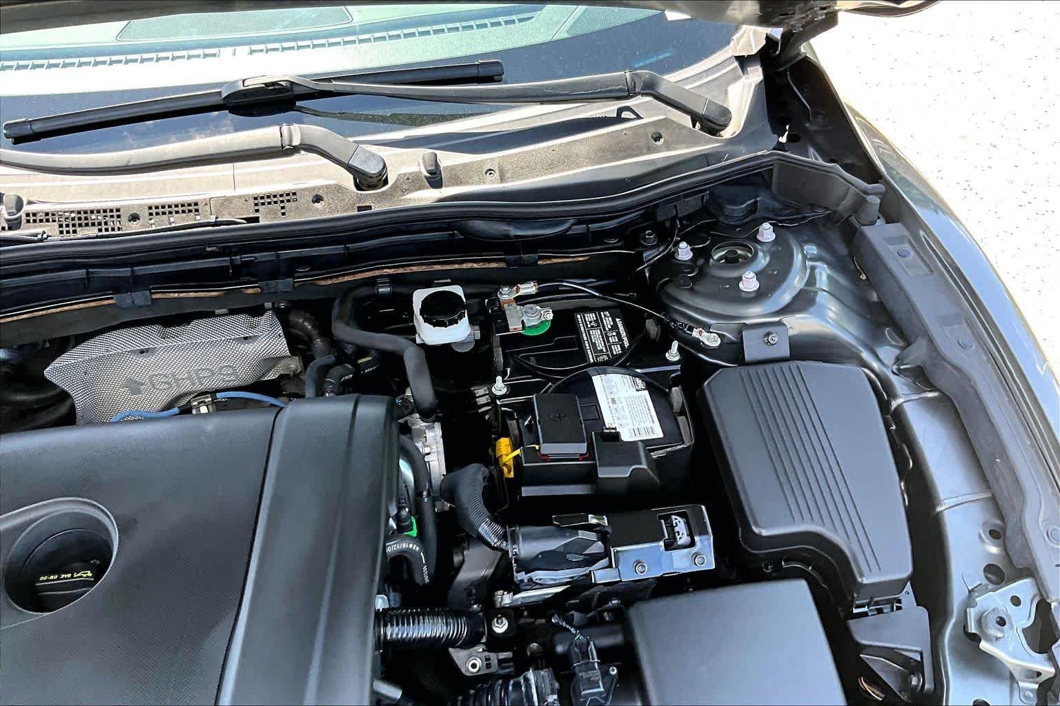 Used 2017 Machine Gray Metallic Mazda Grand Touring image 33