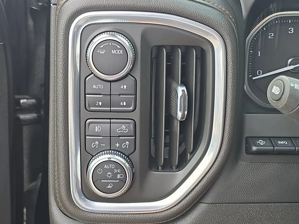 Used 2022 Onyx Black GMC AT4 image 18