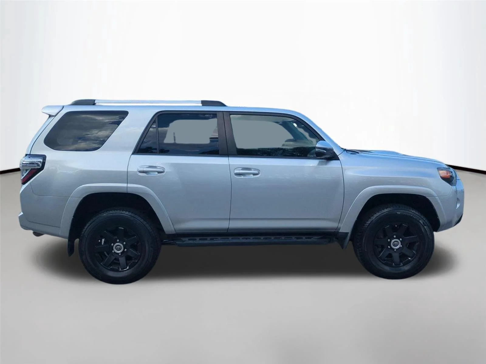 Used 2018 Classic Silver Metallic Toyota TRD Off-Road Premium image 6