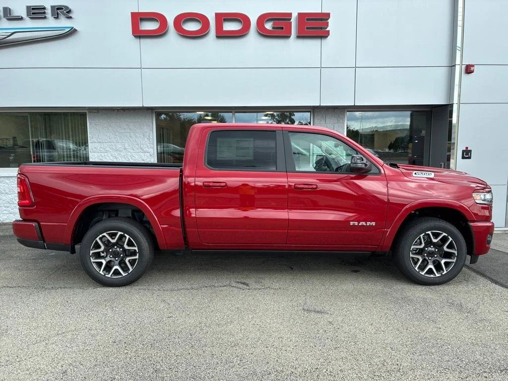 New 2026 Molten Red Pearl-Coat Exterior Paint RAM Laramie image 7