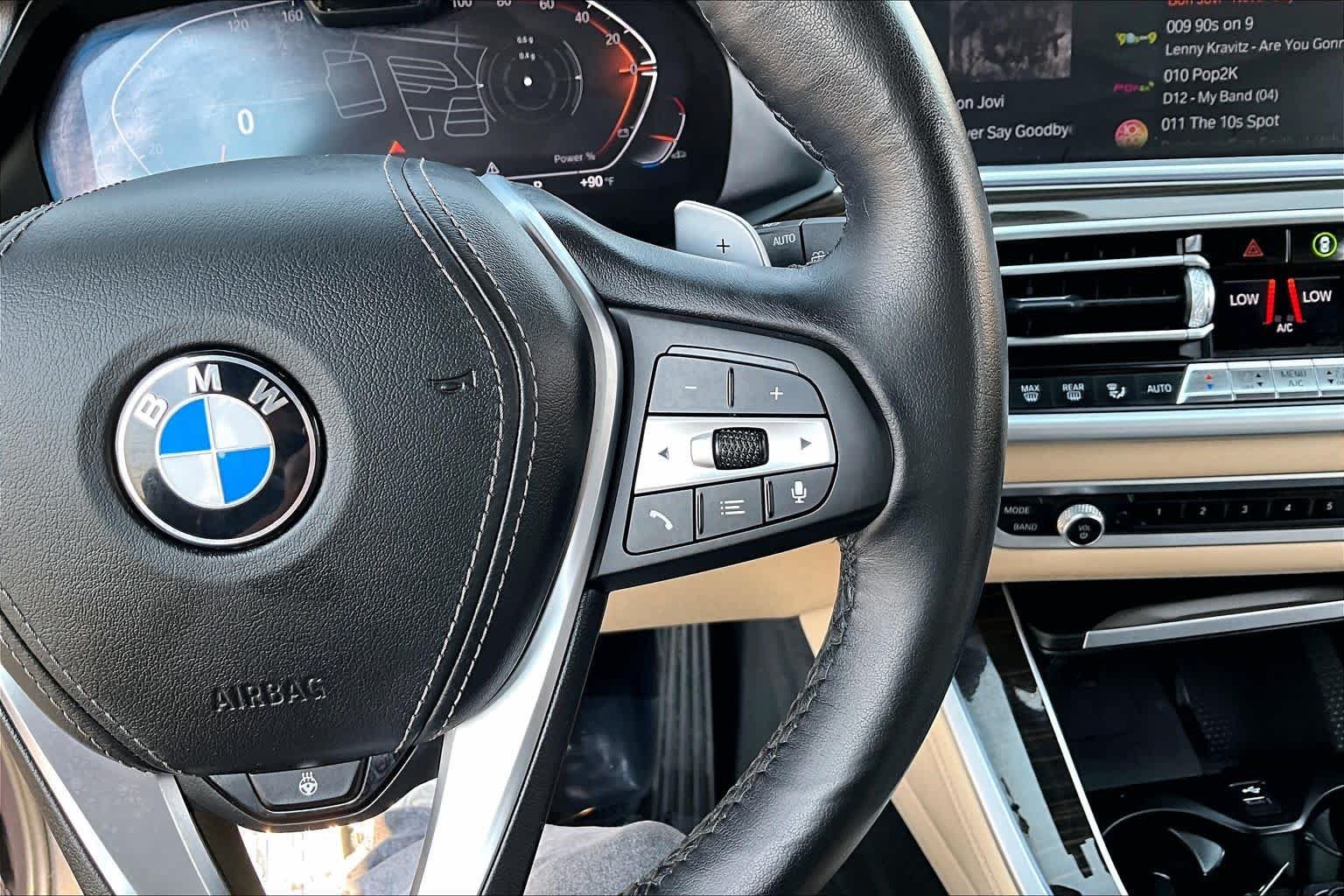 Used 2021 Arctic Gray Metallic BMW xDrive40i image 24