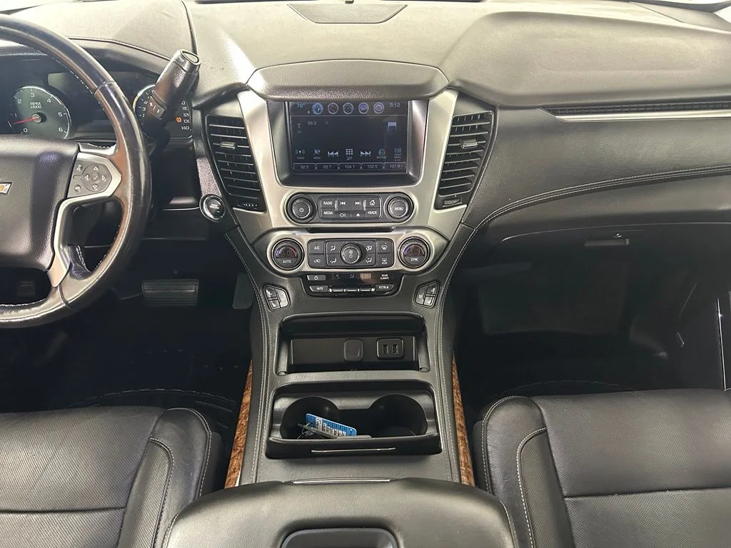 Used 2018 Chevrolet Tahoe Premier with VIN 1GNSKCKJ1JR286388 for sale in Elk River, Minnesota
