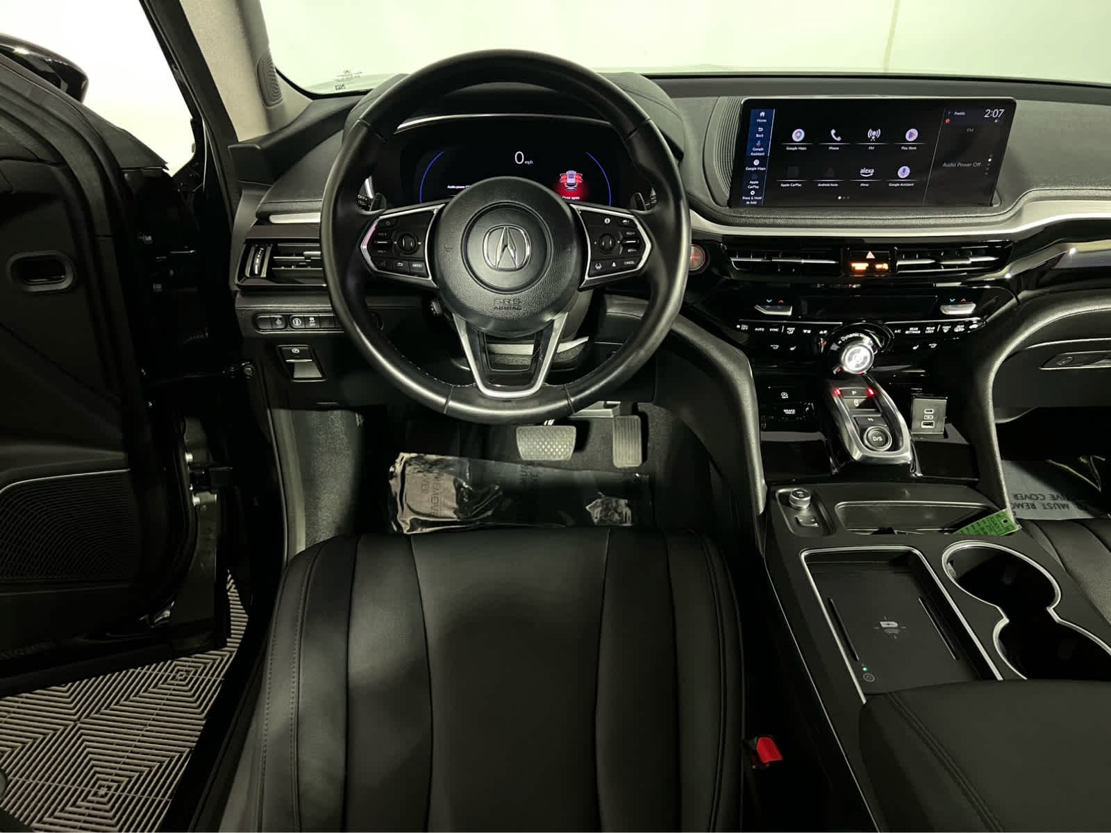 Certified Used 2025 Majestic Black Pearl Acura  image 14