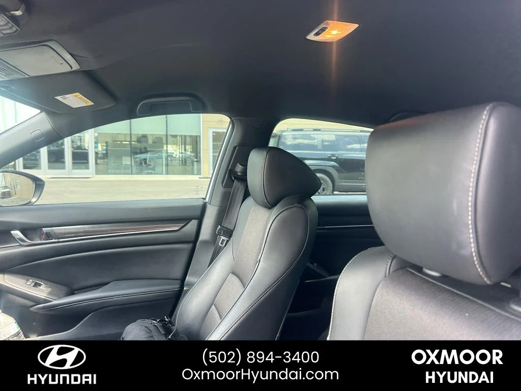 Used 2022 Platinum White Pearl Honda Sport image 12