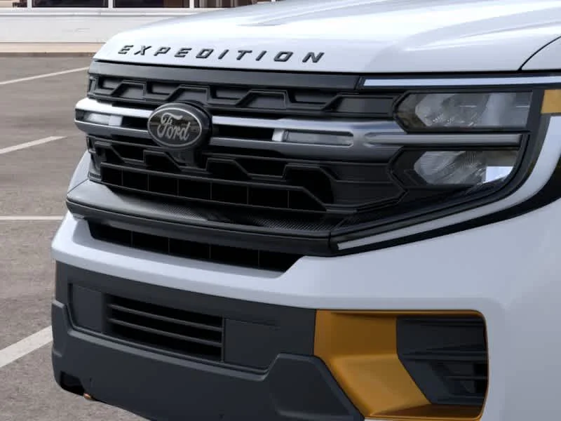 New 2026 Space Silver Metallic Ford Tremor® image 17