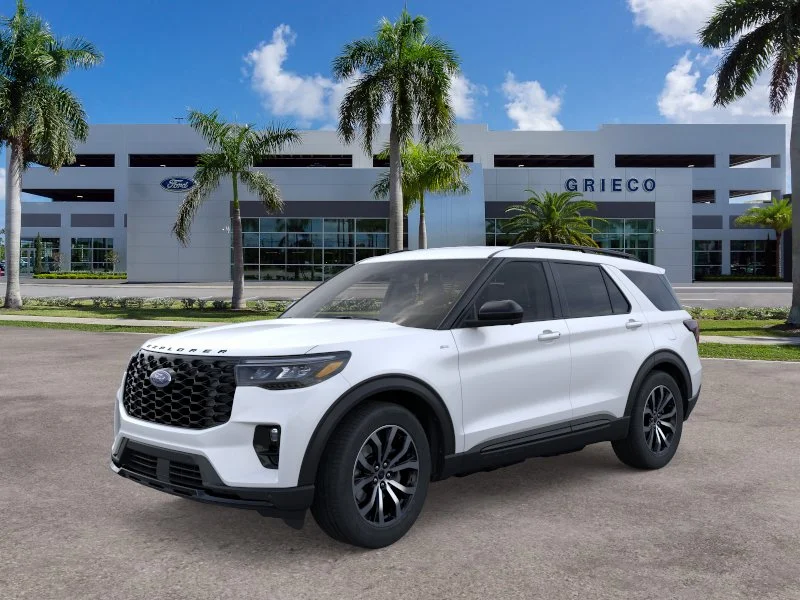 New 2026 Star White Metallic Tri-Coat Ford ST-Line image 18