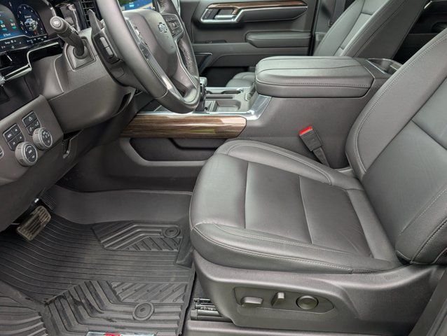 Used 2025 Gray Chevrolet LT Trail Boss image 14