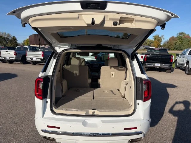 Used 2023 Summit White GMC Denali image 7