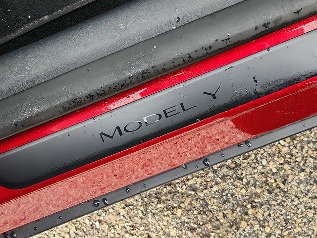 Used 2025 Red Tesla Long Range image 31