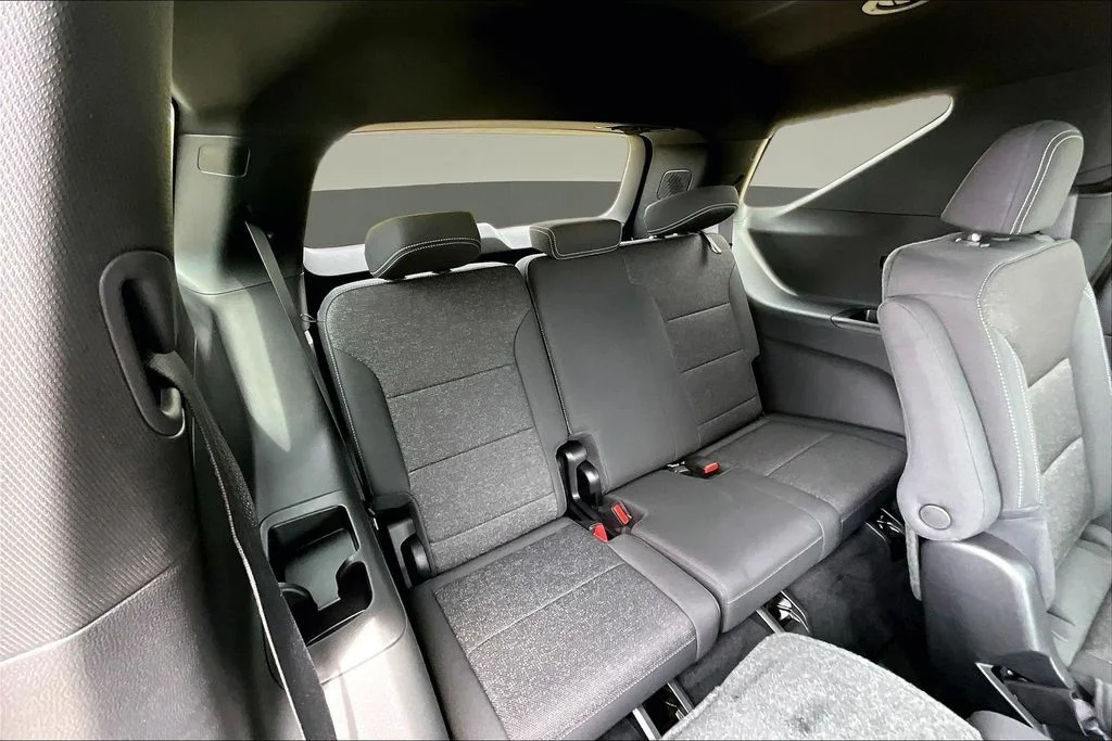 Used 2026 White Chevrolet LT image 29