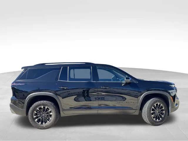 Used 2025 Black Chevrolet Z71 image 14