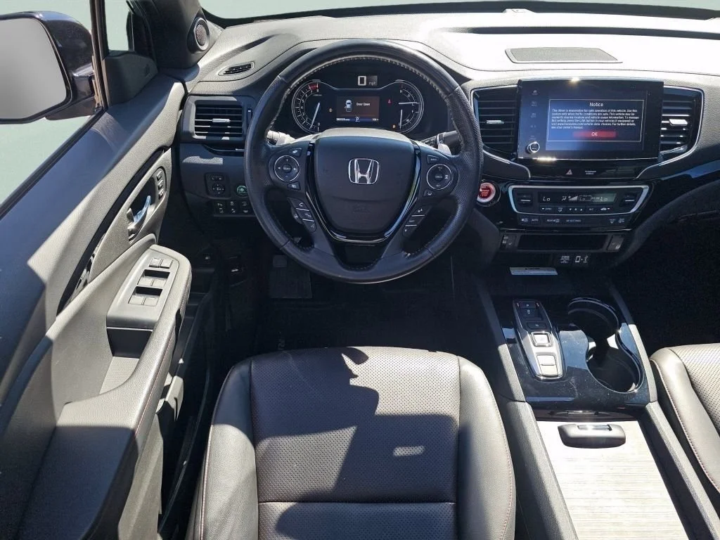 Used 2022 Gray Honda Black Edition image 4