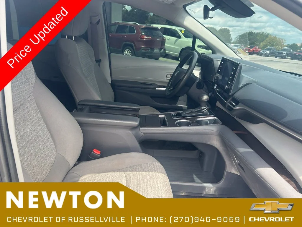 Used 2022 Gray Toyota LE image 21