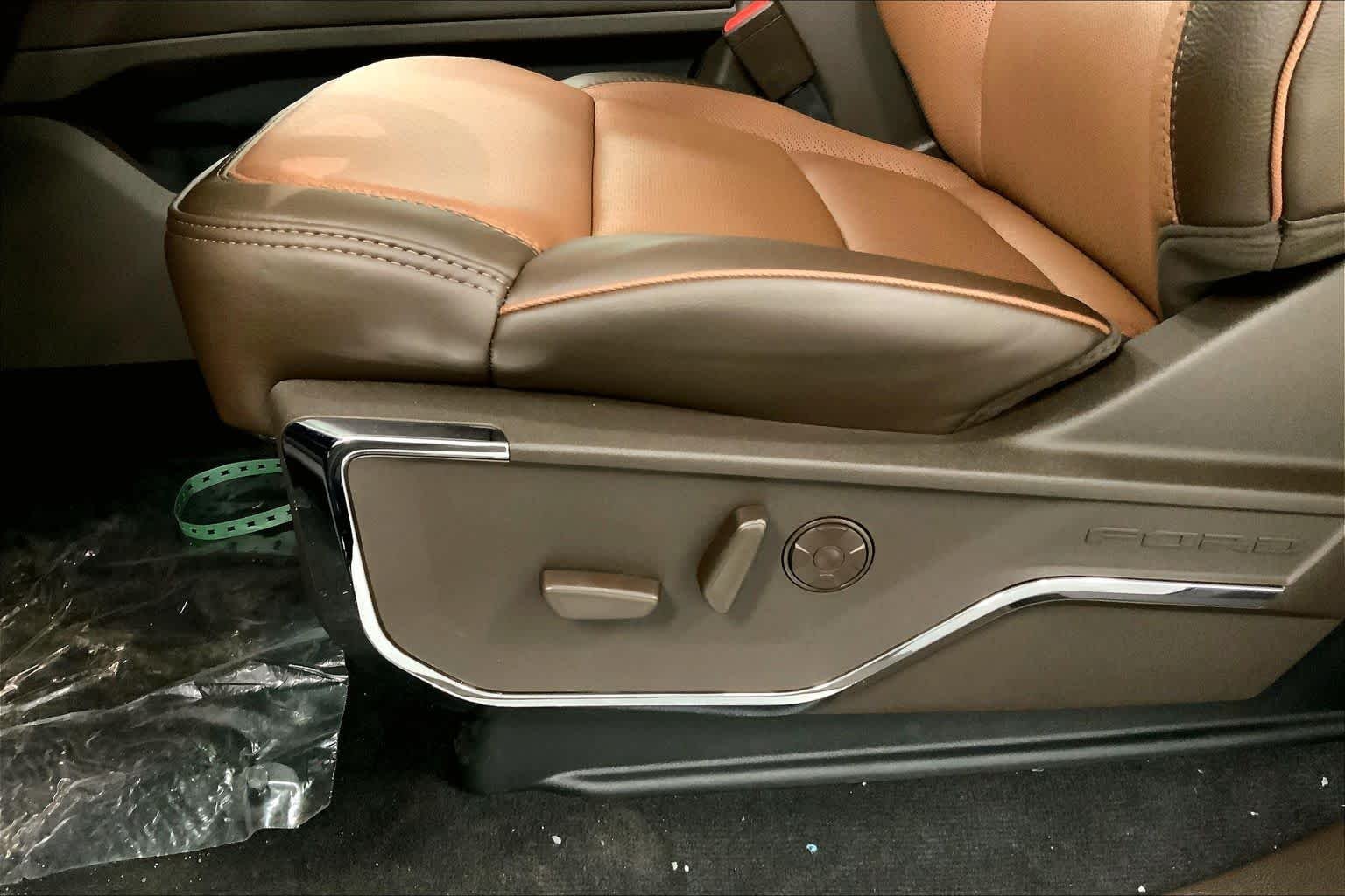 New 2026 Agate Black Metallic Ford F-350® King Ranch® image 19