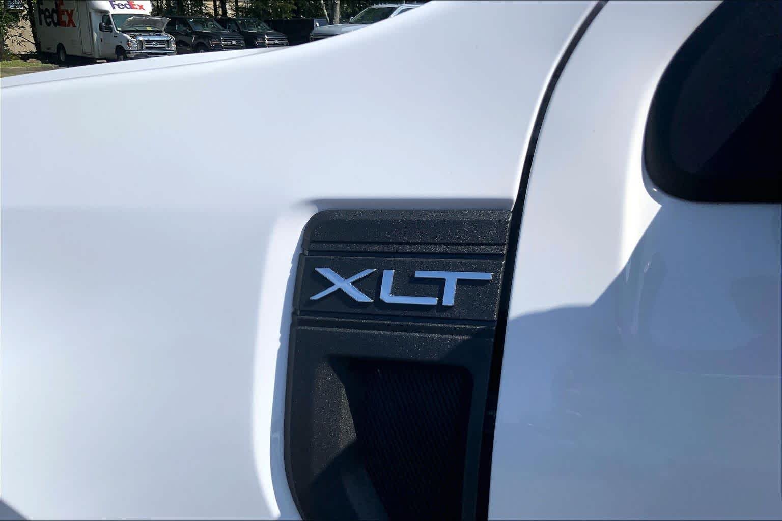 Used 2024 Oxford White Ford XLT image 10
