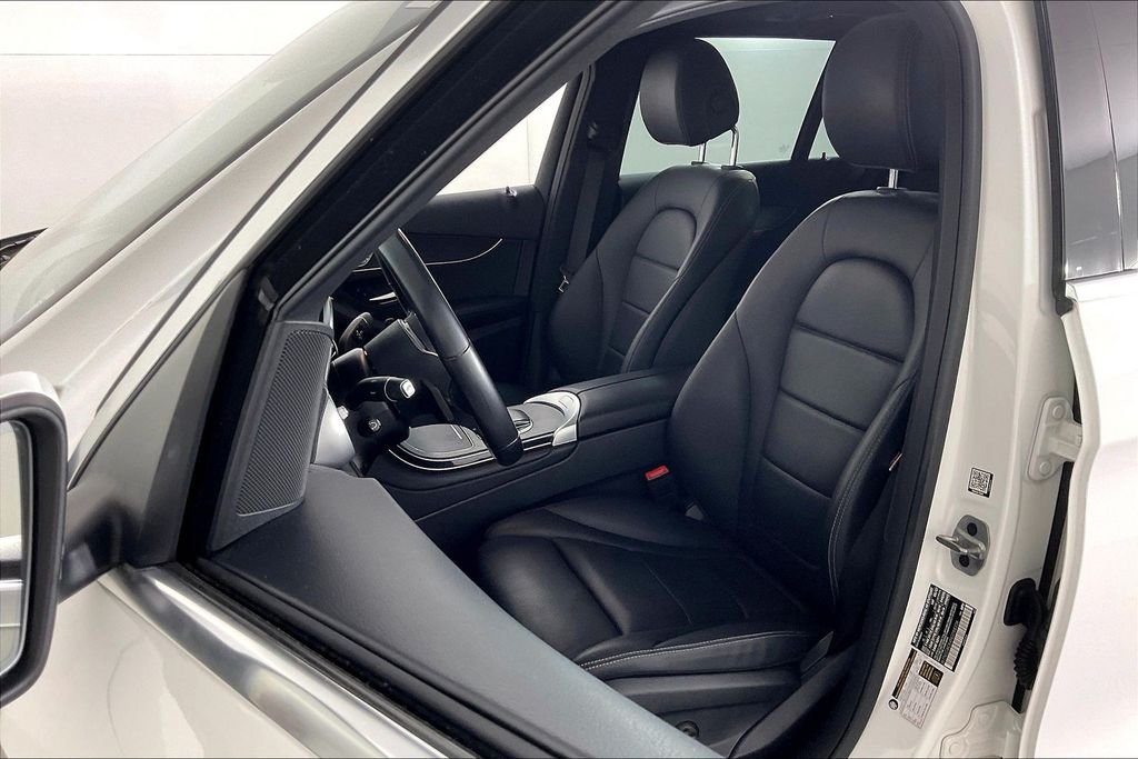 2022 Mercedes-Benz GLC GLC300 - Photo 17
