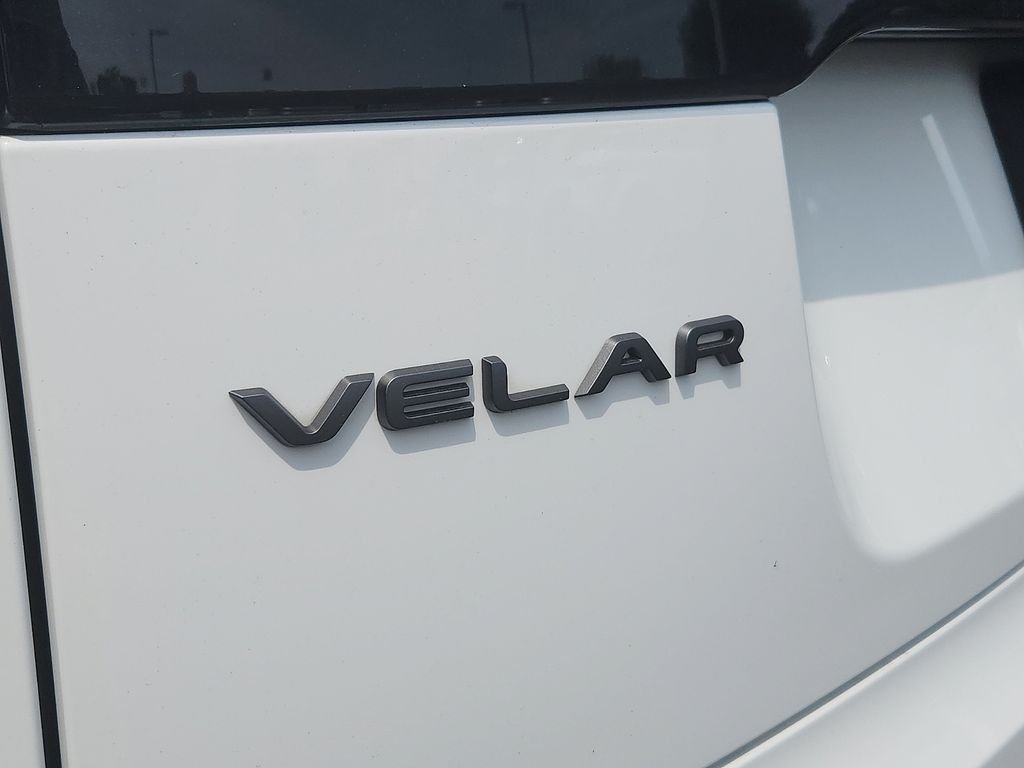 Used 2026 Fuji White Land Rover S image 30