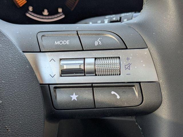 2025 Hyundai Kona SEL - Photo 24