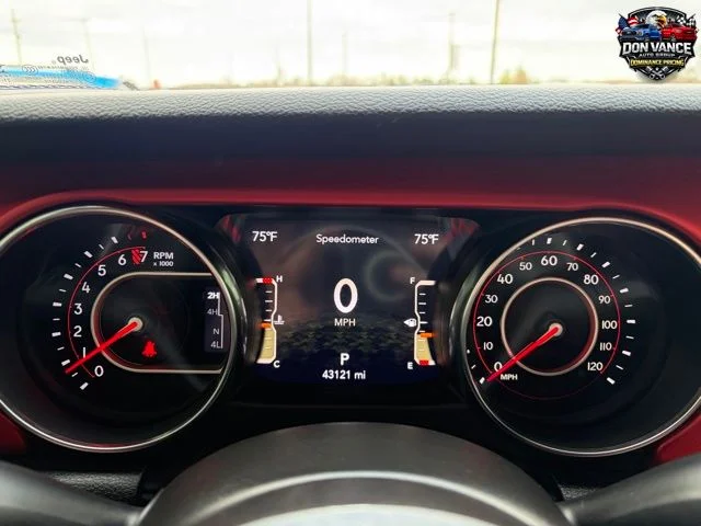 Used 2022 Gray Jeep Rubicon image 15