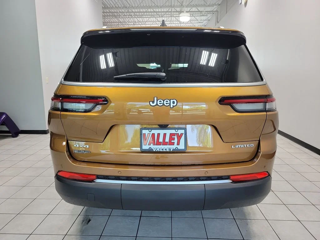 New 2026 Copper Shino Metallic Clear-Coat Exterior Paint Jeep Limited image 6