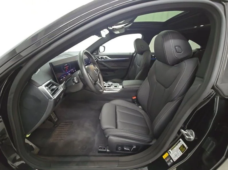 Used 2024 Black BMW M50 image 8