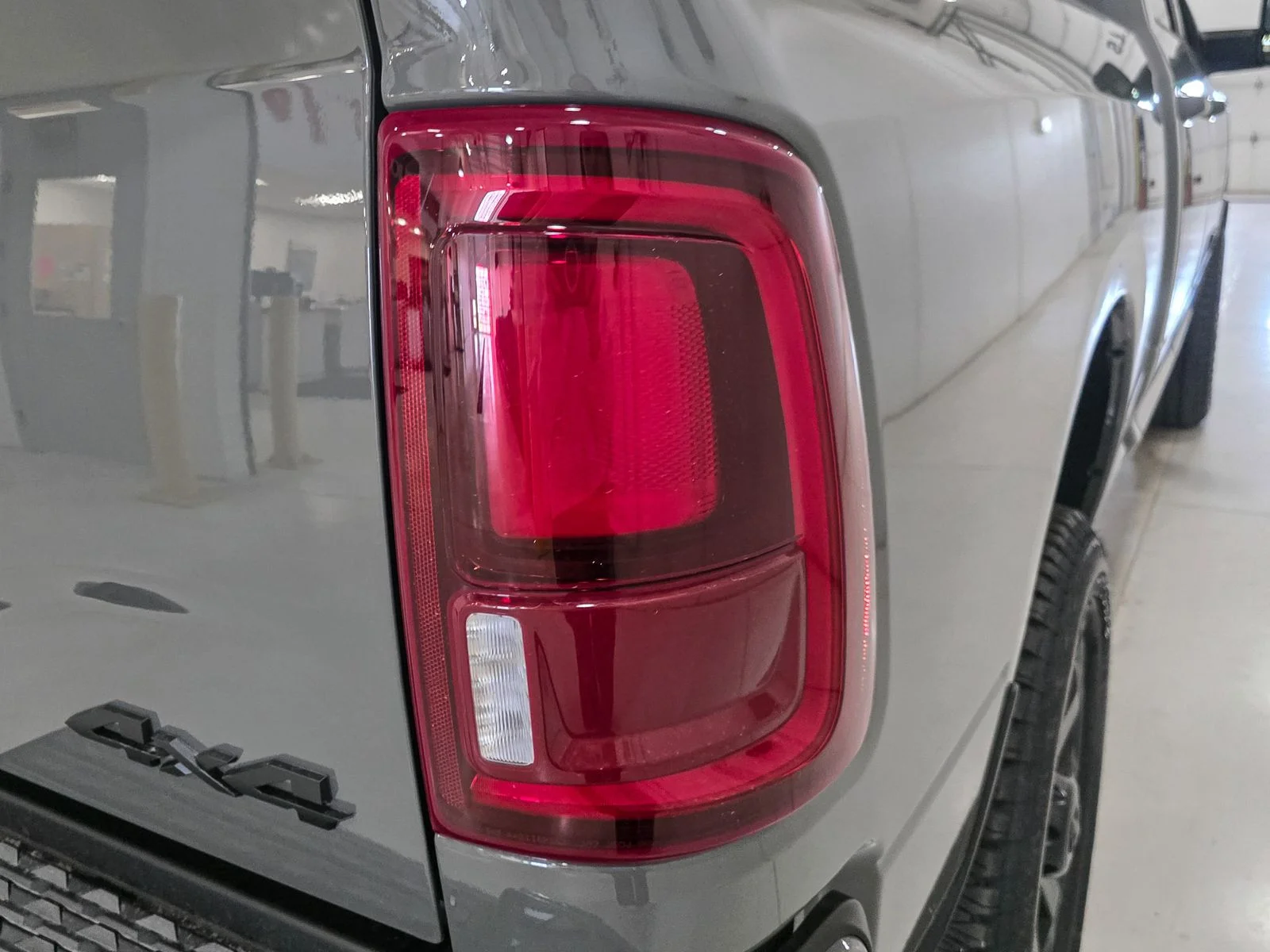 New 2026 Ceramic Gray Clear-Coat Exterior Paint RAM Laramie image 15