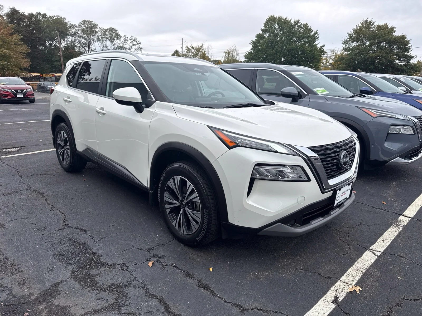 Certified Used 2023 Pearl White Nissan SV image 4