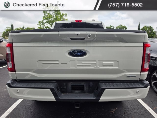 Used 2022 Star White Metallic Tri-Coat Ford Lariat image 5