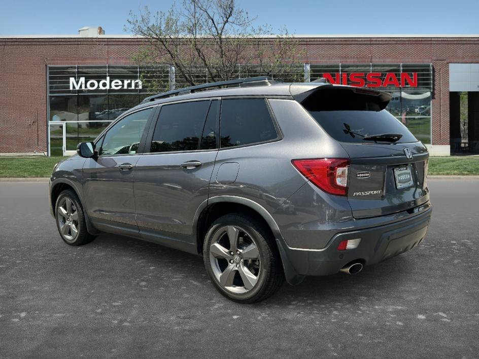 Used 2021 Gray Honda Touring image 2