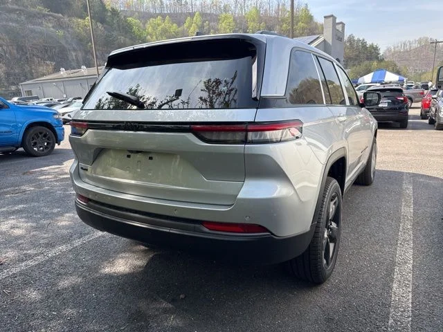 New 2026 Silver Jeep Limited image 2