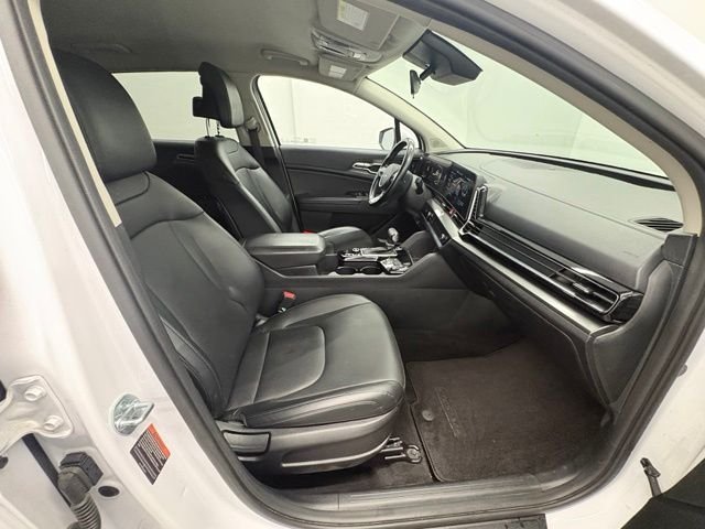 Used 2023 White Kia EX image 32