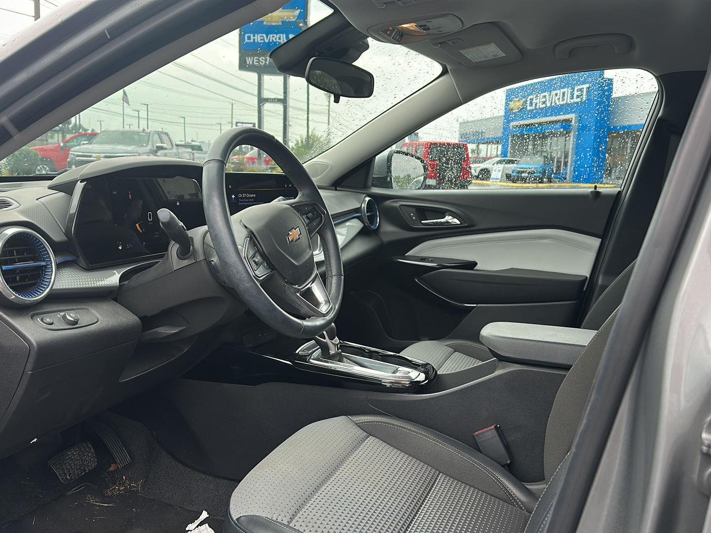 Used 2024 Sterling Gray Metallic Chevrolet LT image 7