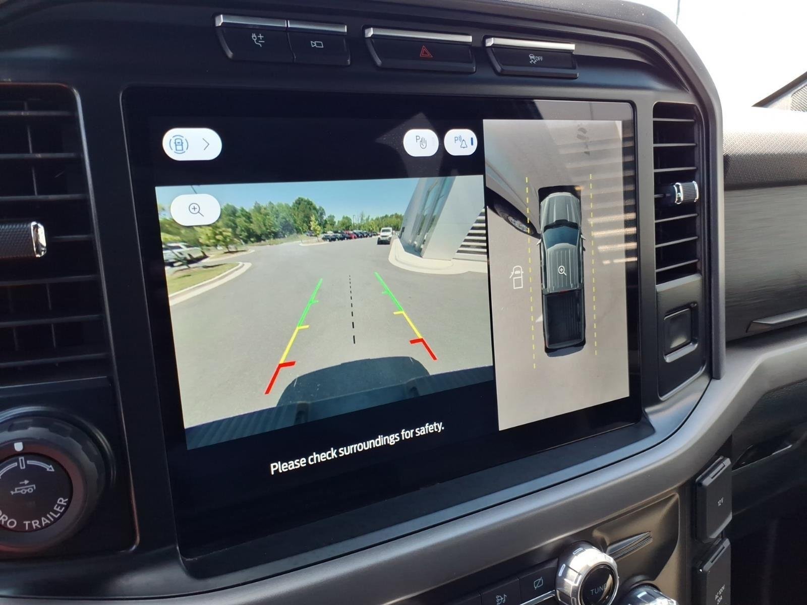 Used 2024 Iconic Silver Metallic Ford XLT image 4