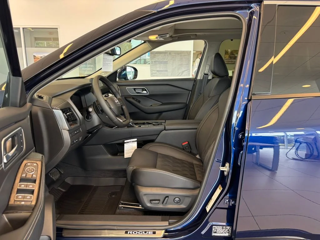 New 2026 Deep Ocean Blue Pearl Nissan Platinum image 14