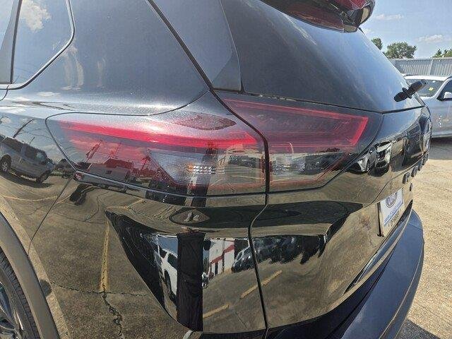 Used 2025 Super Black Nissan SV image 28