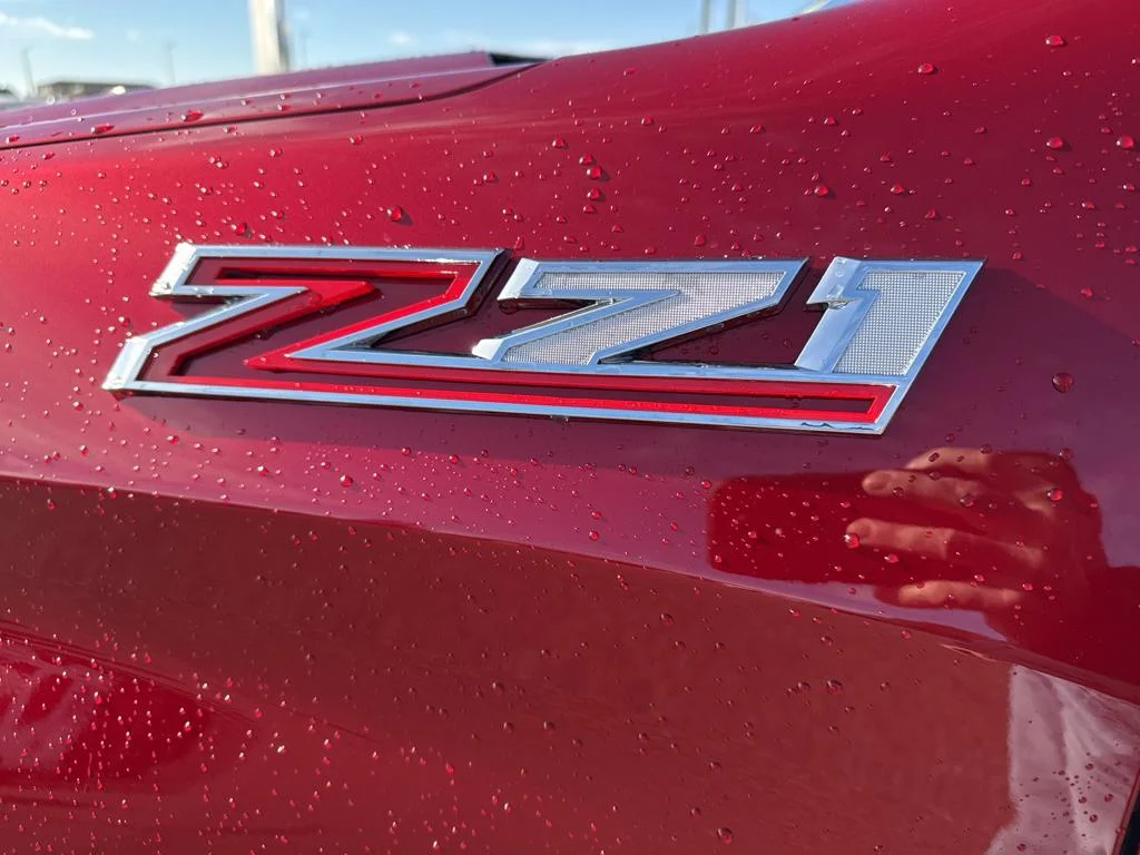2025 Chevrolet Silverado 1500 LTZ - Photo 10